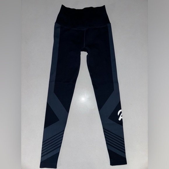 Peloton HO121 Seamless Legging - Picture 5 of 7